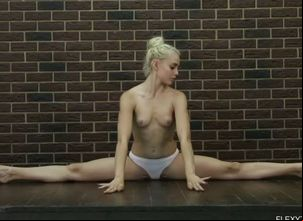 Sizzling youngster stunner does